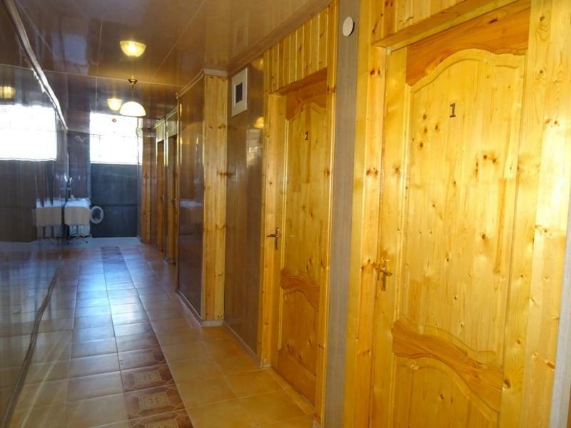 Guesthouse On Zheleznodorozhnaya Сухуми Екстериор снимка